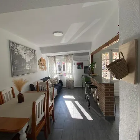 Malvarrosa, Cabanal, Wifi Free. Ca' Micaela. Apartment *